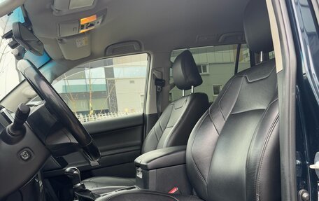 Toyota Land Cruiser Prado 150 рестайлинг 2, 2019 год, 4 299 000 рублей, 12 фотография