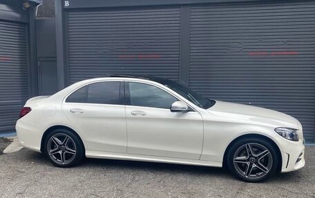 Mercedes-Benz C-Класс, 2019 год, 1 750 000 рублей, 5 фотография