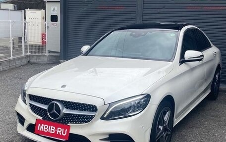 Mercedes-Benz C-Класс, 2019 год, 1 750 000 рублей, 4 фотография