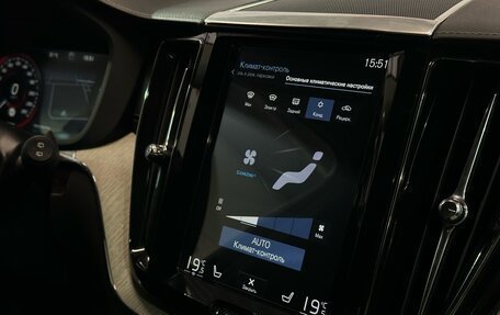 Volvo XC60 II, 2018 год, 3 700 000 рублей, 20 фотография