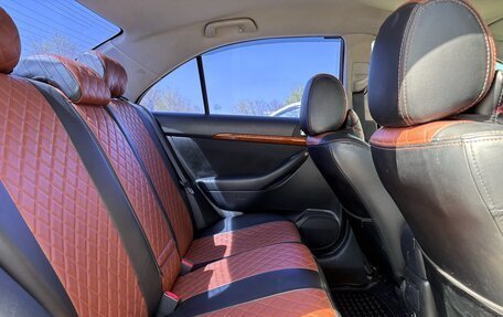 Toyota Avensis III рестайлинг, 2007 год, 950 000 рублей, 25 фотография
