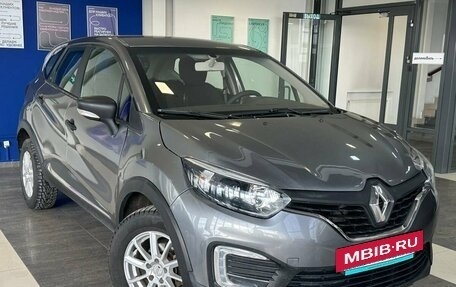 Renault Kaptur I рестайлинг, 2017 год, 660 000 рублей, 3 фотография