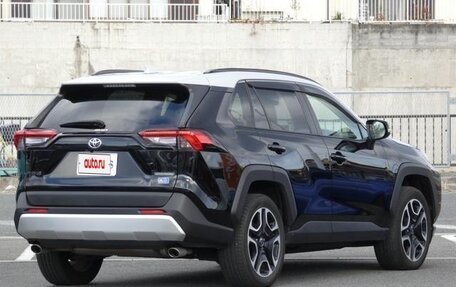 Toyota RAV4, 2021 год, 2 964 000 рублей, 7 фотография