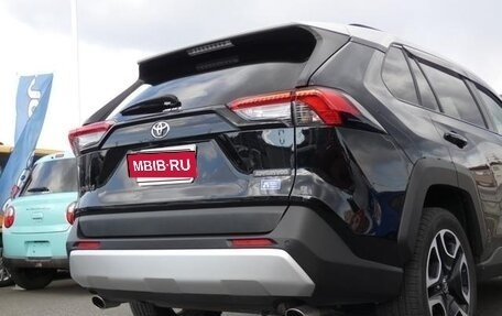 Toyota RAV4, 2021 год, 2 964 000 рублей, 6 фотография