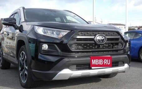 Toyota RAV4, 2021 год, 2 964 000 рублей, 2 фотография