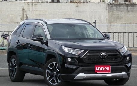 Toyota RAV4, 2021 год, 2 964 000 рублей, 3 фотография