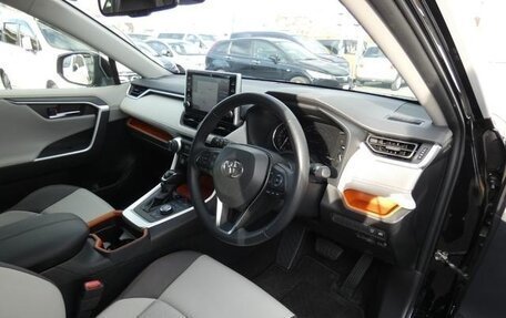 Toyota RAV4, 2021 год, 2 964 000 рублей, 10 фотография