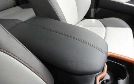 Toyota RAV4, 2021 год, 2 964 000 рублей, 21 фотография