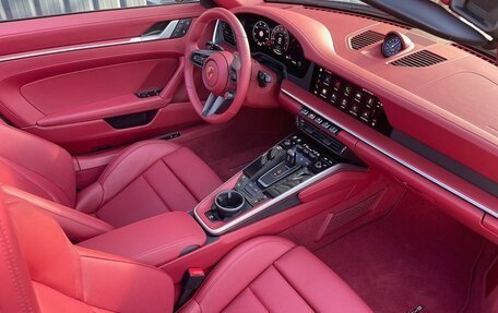 Porsche 911, 2025 год, 24 400 000 рублей, 15 фотография
