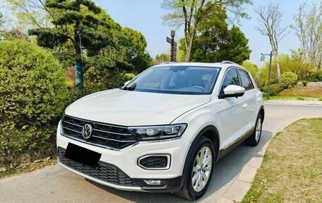 Volkswagen T-Roc I, 2021 год, 1 641 011 рублей, 1 фотография