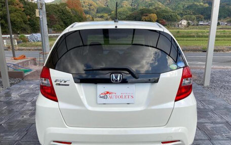 Honda Fit III, 2011 год, 560 000 рублей, 4 фотография