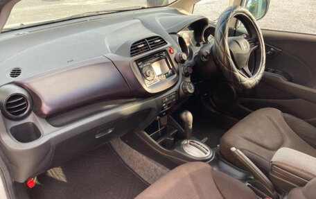 Honda Fit III, 2011 год, 560 000 рублей, 12 фотография