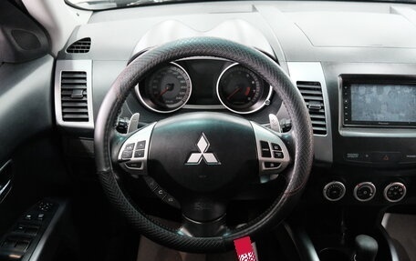 Mitsubishi Outlander III рестайлинг 3, 2007 год, 1 399 000 рублей, 11 фотография