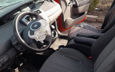 Renault Scenic III, 2003 год, 100 000 рублей, 7 фотография