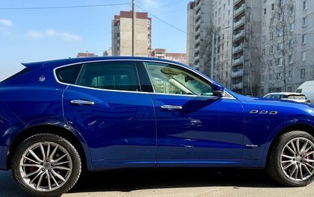 Maserati Levante I, 2018 год, 5 900 000 рублей, 3 фотография
