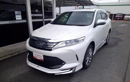 Toyota Harrier, 2020 год, 2 314 000 рублей, 3 фотография