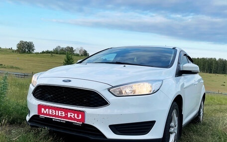 Ford Focus III, 2017 год, 1 290 000 рублей, 2 фотография
