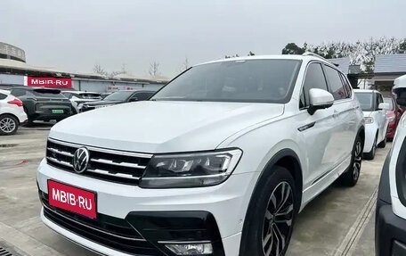Volkswagen Tiguan II, 2021 год, 1 690 525 рублей, 1 фотография