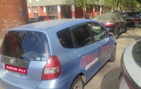 Honda Fit III, 2002 год, 320 000 рублей, 2 фотография