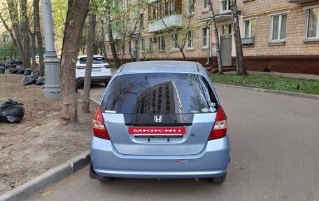 Honda Fit III, 2002 год, 320 000 рублей, 3 фотография