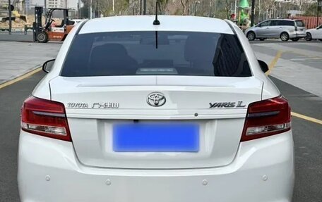Toyota Yaris XP150 рестайлинг, 2022 год, 1 130 000 рублей, 3 фотография