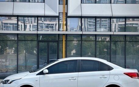 Toyota Yaris XP150 рестайлинг, 2022 год, 1 130 000 рублей, 8 фотография