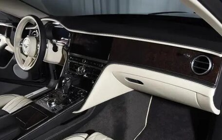 Bentley Flying Spur, 2022 год, 17 300 000 рублей, 11 фотография