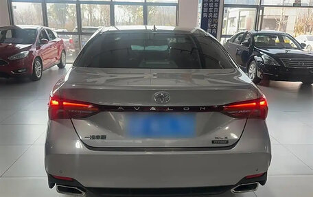 Toyota Avalon, 2022 год, 2 200 000 рублей, 7 фотография