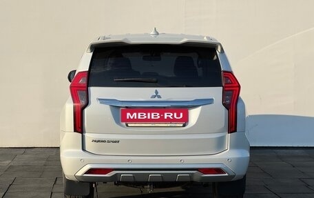 Mitsubishi Pajero Sport III рестайлинг, 2020 год, 3 850 000 рублей, 6 фотография