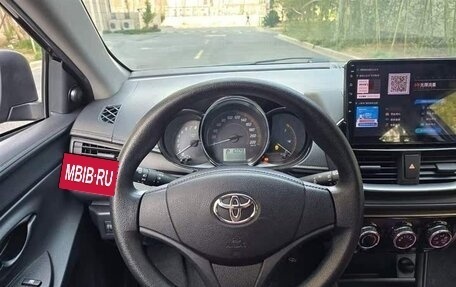 Toyota Yaris, 2021 год, 1 357 000 рублей, 6 фотография