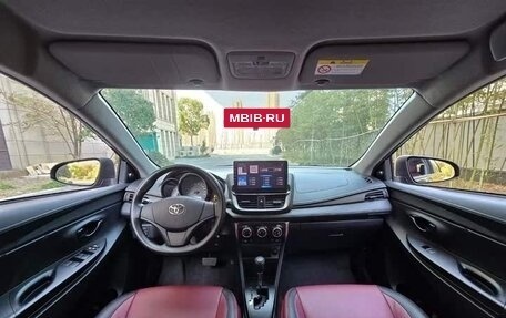Toyota Yaris, 2021 год, 1 357 000 рублей, 7 фотография