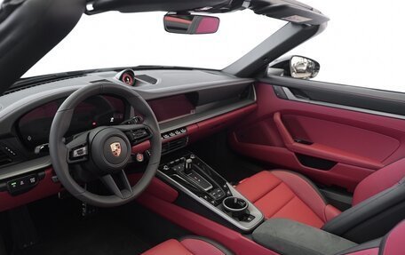 Porsche 911, 2025 год, 26 390 000 рублей, 8 фотография