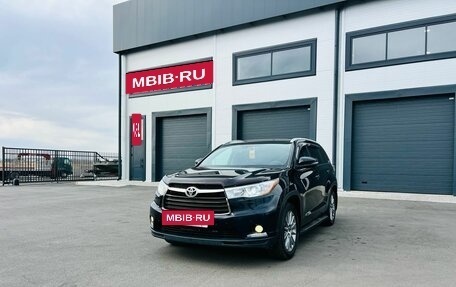 Toyota Highlander III, 2014 год, 3 299 000 рублей, 2 фотография