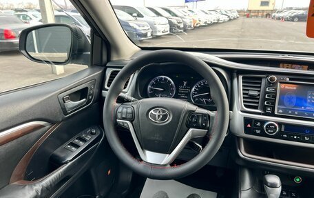 Toyota Highlander III, 2014 год, 3 299 000 рублей, 14 фотография