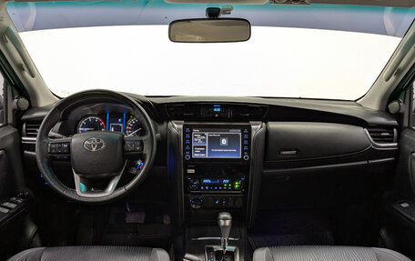 Toyota Fortuner II, 2021 год, 4 490 000 рублей, 14 фотография
