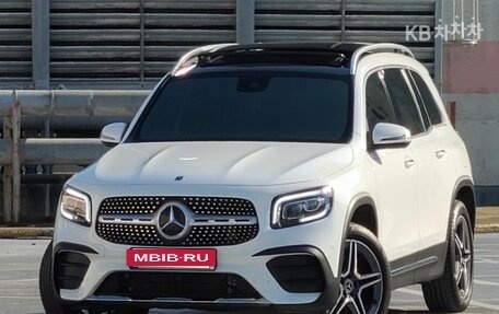 Mercedes-Benz GLB, 2022 год, 4 210 000 рублей, 4 фотография