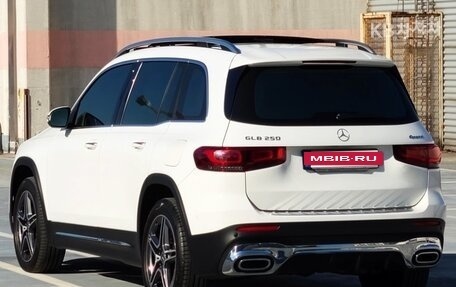 Mercedes-Benz GLB, 2022 год, 4 210 000 рублей, 9 фотография