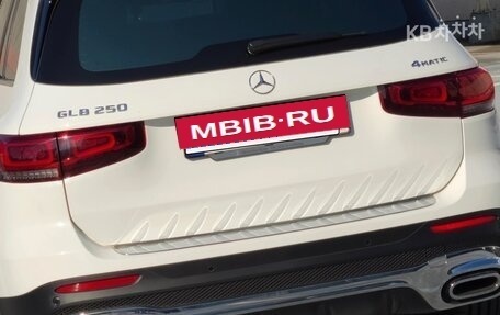 Mercedes-Benz GLB, 2022 год, 4 210 000 рублей, 21 фотография