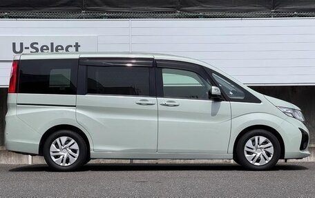 Honda Stepwgn IV, 2016 год, 1 520 000 рублей, 2 фотография