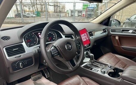 Volkswagen Touareg III, 2011 год, 2 090 000 рублей, 10 фотография