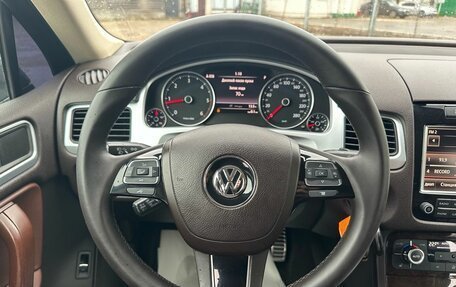 Volkswagen Touareg III, 2011 год, 2 090 000 рублей, 25 фотография