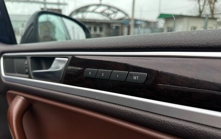 Volkswagen Touareg III, 2011 год, 2 090 000 рублей, 22 фотография
