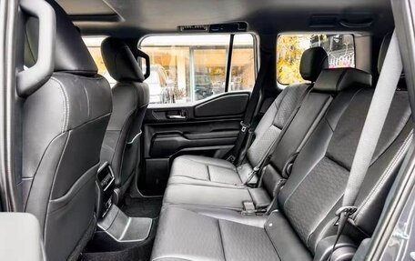 Toyota Land Cruiser Prado, 2025 год, 8 250 000 рублей, 9 фотография