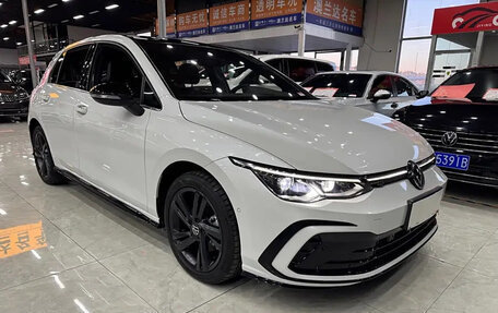 Volkswagen Golf VIII, 2022 год, 1 370 060 рублей, 3 фотография