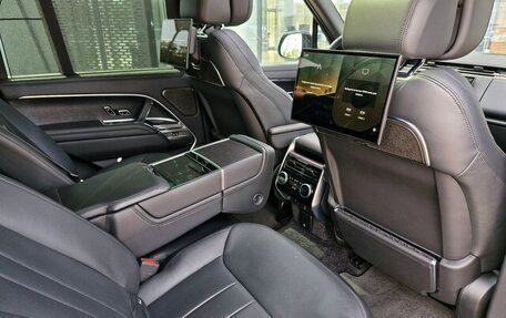 Land Rover Range Rover IV рестайлинг, 2022 год, 20 000 000 рублей, 20 фотография