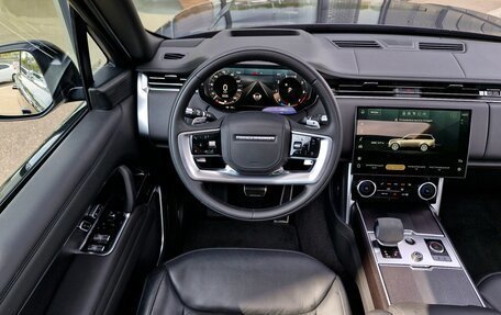 Land Rover Range Rover IV рестайлинг, 2022 год, 20 000 000 рублей, 12 фотография