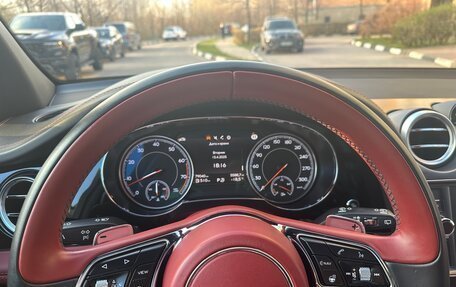 Bentley Bentayga I, 2016 год, 9 750 000 рублей, 3 фотография