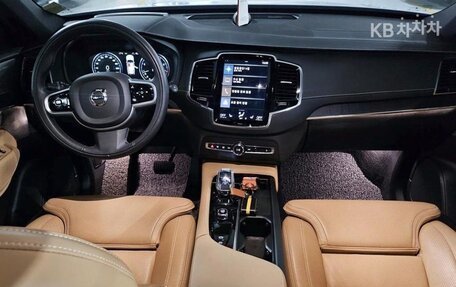 Volvo XC90 II рестайлинг, 2022 год, 4 720 005 рублей, 8 фотография