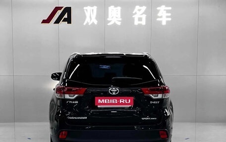 Toyota Highlander III, 2020 год, 3 595 000 рублей, 5 фотография