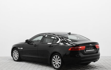 Jaguar XE I рестайлинг, 2016 год, 1 750 000 рублей, 4 фотография